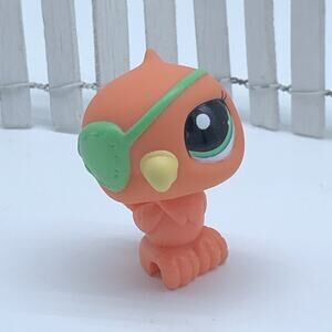 Littlest Pet Shop #2599 PARROT - Orange Bird Eyepatch - AUTHENTIC LPS